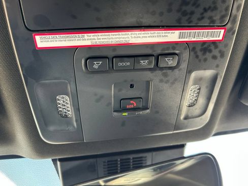 Used 2025 Toyota Camry XSE FWD image 33