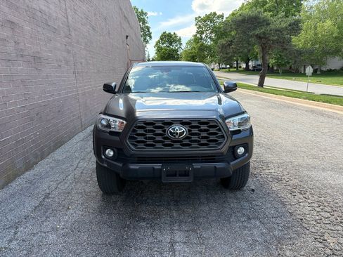 Used 2023 Toyota Tacoma TRD Off-Road AWD/4WD image 8