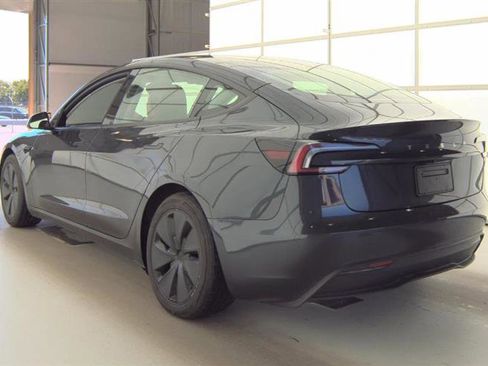 Used 2024 Tesla Model 3 Long Range RWD image 9