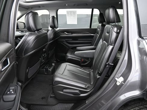 Used 2023 Jeep Grand Cherokee L Limited RWD image 19