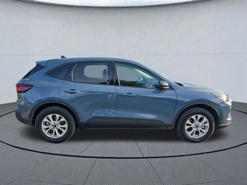 Used 2025 Ford Escape Active w/ Cold Weather Package image 6
