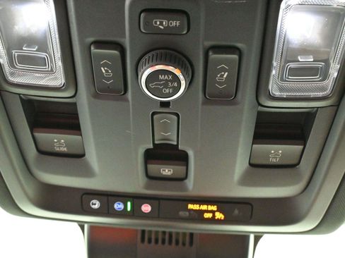 Used 2025 Chevrolet Tahoe High Country w/ Sun And Tow Package image 29