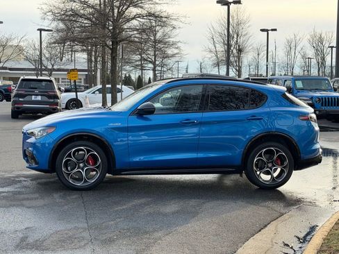 Used 2024 Alfa Romeo Stelvio Veloce image 11