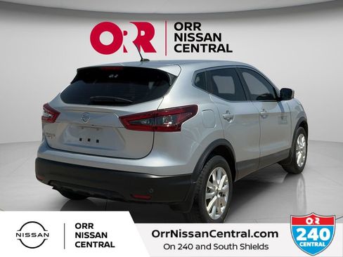 Used 2022 Nissan Rogue Sport S FWD image 5