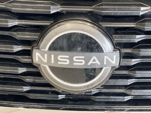 Used 2022 Nissan Rogue SV image 10