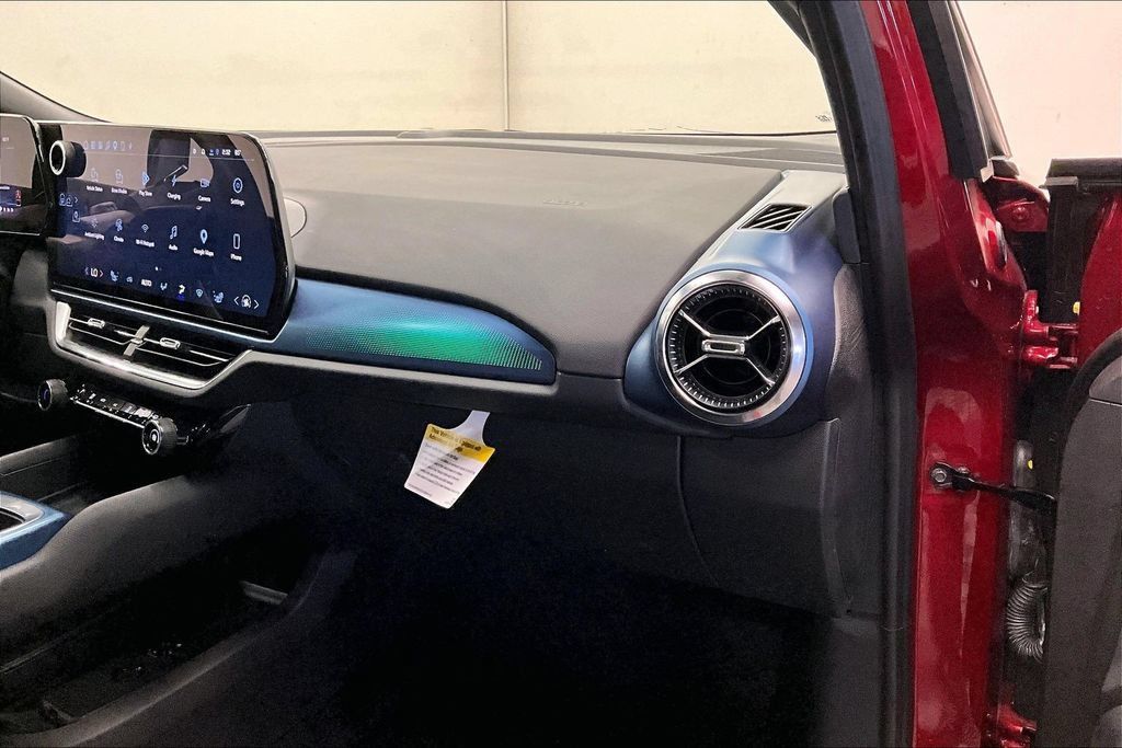 Used 2024 Chevrolet Equinox EV LT FWD image 15