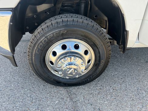 Used 2024 RAM 3500 Big Horn image 25