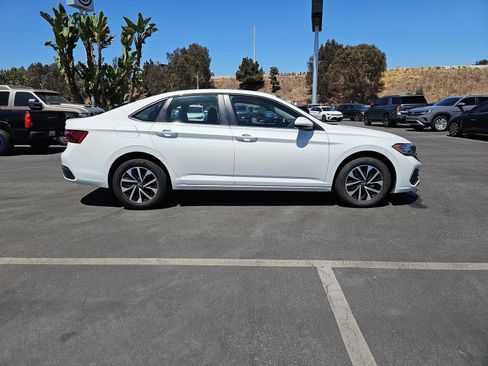 Used 2024 Volkswagen Jetta S FWD image 4