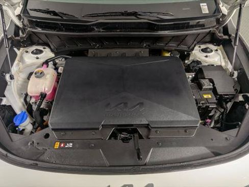 Used 2023 Kia Niro Wind w/ Wind Preserve Package FWD image 32