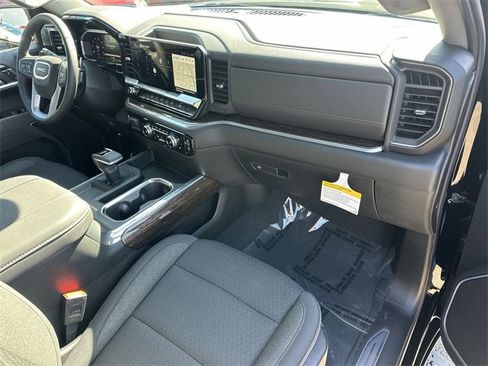 New 2026 GMC Sierra 1500 Elevation w/ LPO, Elevation Black Package image 28