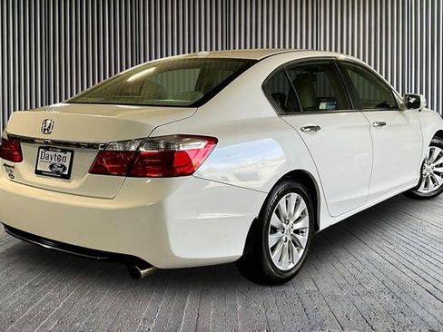 Used 2015 Honda Accord EX-L image 2