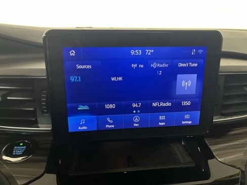 Used 2021 Ford Explorer Limited w/ Equipment Group 301A image 18