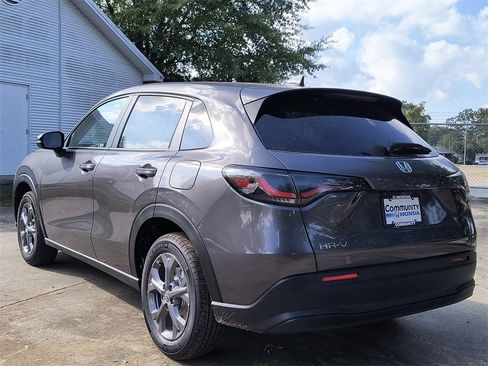 New 2026 Honda HR-V LX image 3
