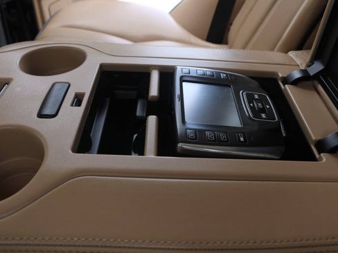 Used 2012 Land Rover Range Rover Supercharged AWD/4WD image 33