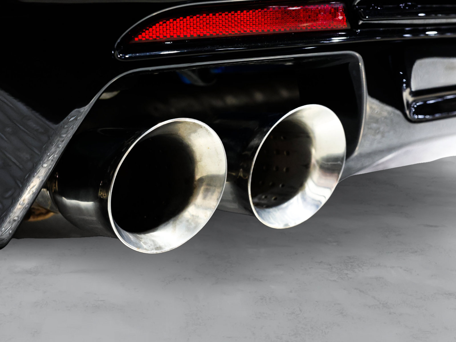 Used 2022 Chevrolet Camaro ZL1 RWD image 19