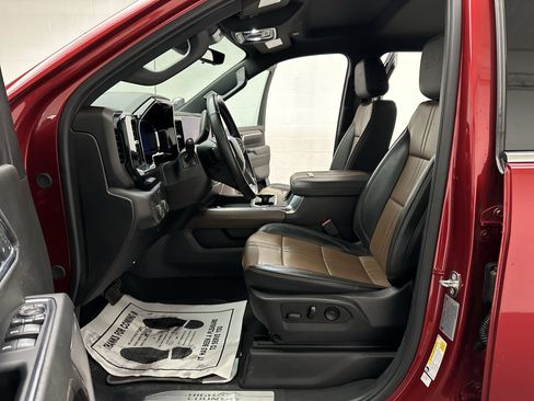 Used 2024 Chevrolet Silverado 2500 High Country w/ Technology Package image 23