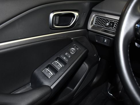 Certified 2024 Acura Integra FWD image 33