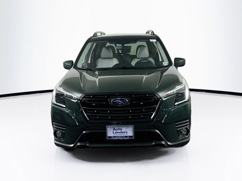 Used 2024 Subaru Forester Premium AWD/4WD image 2