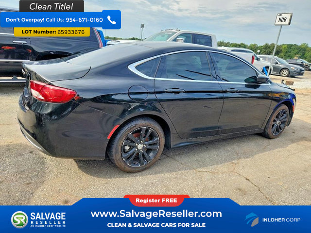 Used 2015 Chrysler 200 Limited FWD image 4