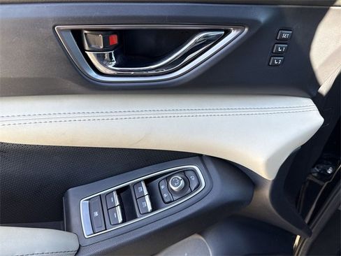 Used 2025 Subaru Ascent Limited image 18