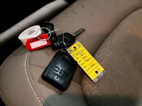 Used 2015 GMC Canyon SLE w/ SLE Convenience Package image 14