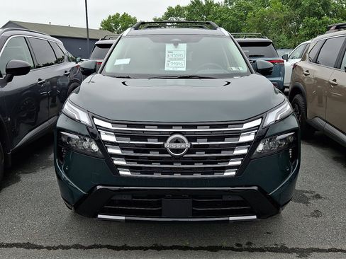 New 2026 Nissan Rogue Platinum w/ Platinum Premium Package AWD/4WD image 2