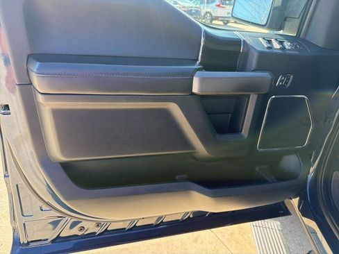 Used 2019 Ford F150 Platinum w/ Equipment Group 701A Luxury AWD/4WD image 10