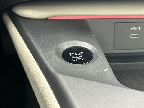New 2026 Nissan Sentra SL w/ Floor Mat Package FWD image 21