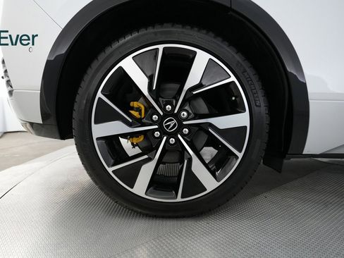 Used 2024 Acura ZDX Type S image 17