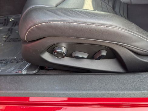 Used 2024 Chevrolet Corvette Z06 RWD image 16