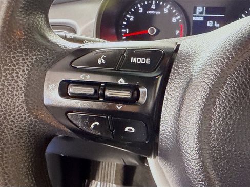 Used 2022 Kia Rio S image 14