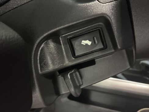 Used 2022 RAM 3500 Laramie image 28