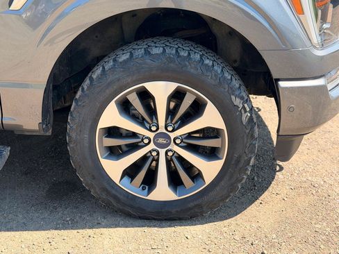 Used 2022 Ford F150 Platinum AWD/4WD image 23