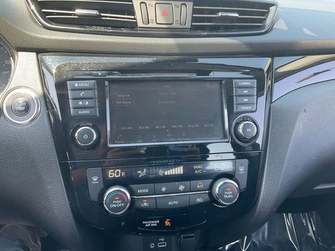 Used 2020 Nissan Rogue Sport SV image 22