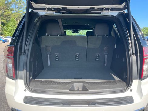 Used 2023 Chevrolet Tahoe LT RWD image 16
