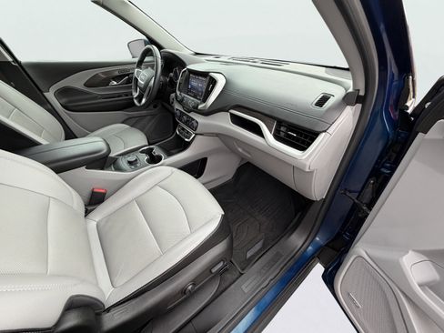 Used 2022 GMC Terrain SLT w/ Infotainment Package II image 18