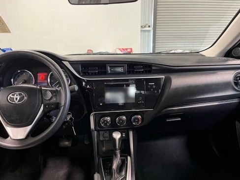 Used 2017 Toyota Corolla L w/ Carpet Mat Package (TMS) FWD image 20