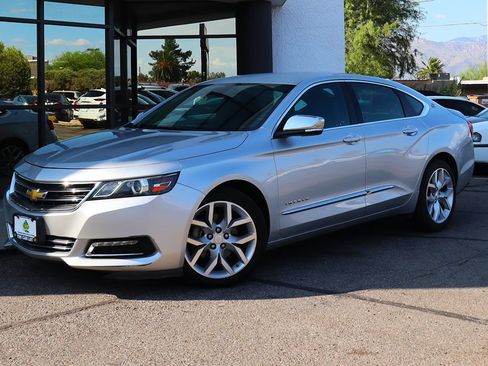 Used 2017 Chevrolet Impala Premier FWD image 2
