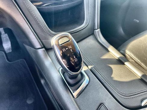 Used 2019 Cadillac XT5 Luxury w/ LPO, Black Ice Package image 15