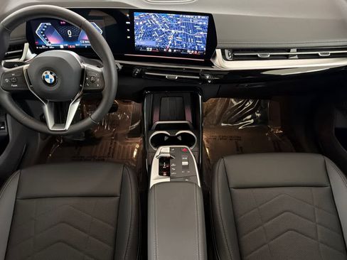 New 2026 BMW X1 xDrive28i w/ Technology Package AWD/4WD image 3