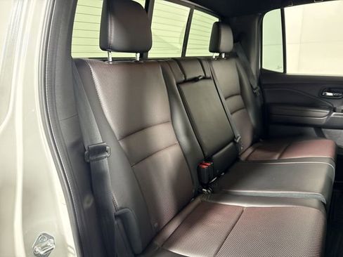 Used 2023 Honda Ridgeline Black Edition image 15