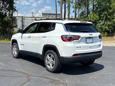 Used 2024 Jeep Compass Latitude AWD/4WD image 23