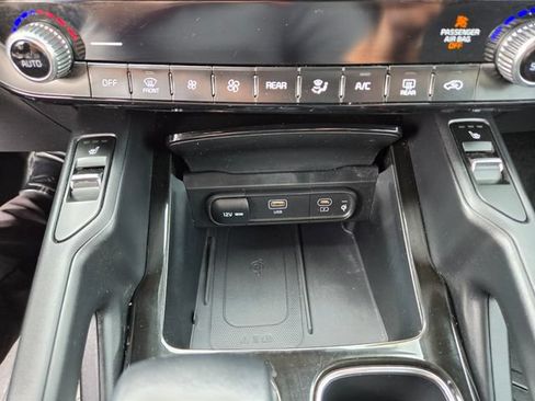 Used 2023 Kia Telluride S AWD/4WD image 31