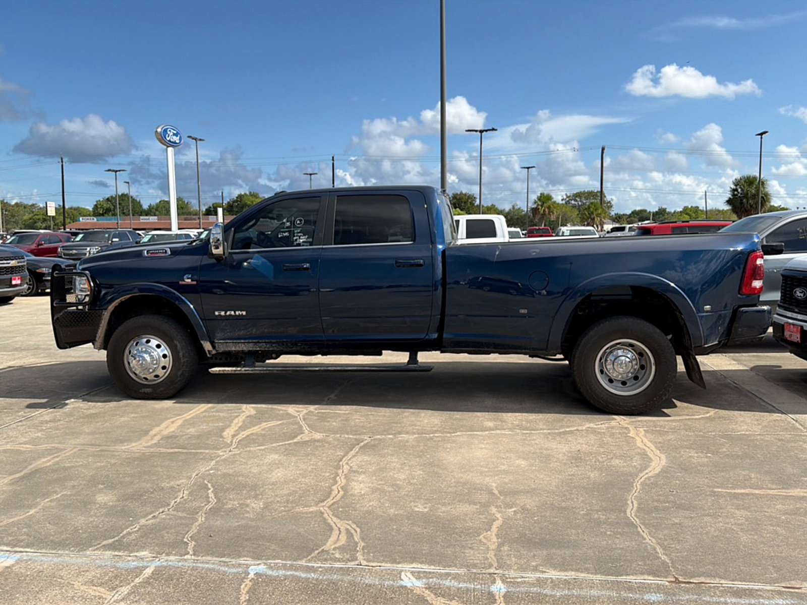 Used 2024 RAM 3500 Limited w/ Safety Group AWD/4WD image 5