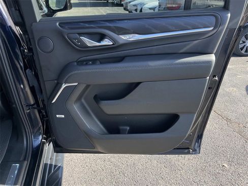 Used 2024 GMC Yukon XL Denali image 21