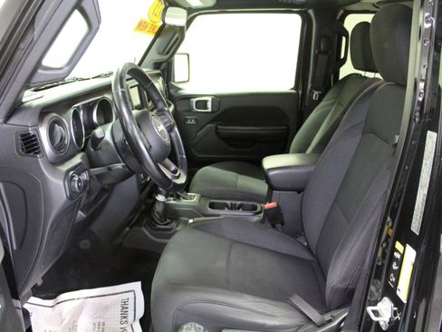 Used 2021 Jeep Wrangler Unlimited Sport AWD/4WD image 18