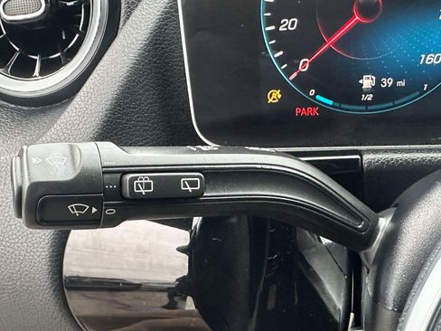 Used 2021 Mercedes-Benz GLA 250 4MATIC image 20