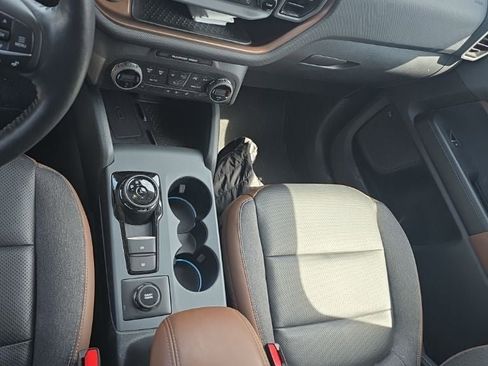 Used 2021 Ford Bronco Sport Outer Banks w/ Outer Banks Package (96D) image 14