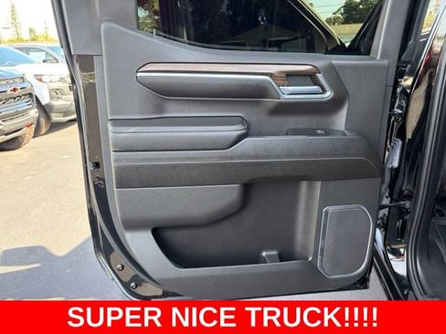 Used 2023 Chevrolet Silverado 1500 LT AWD/4WD image 13