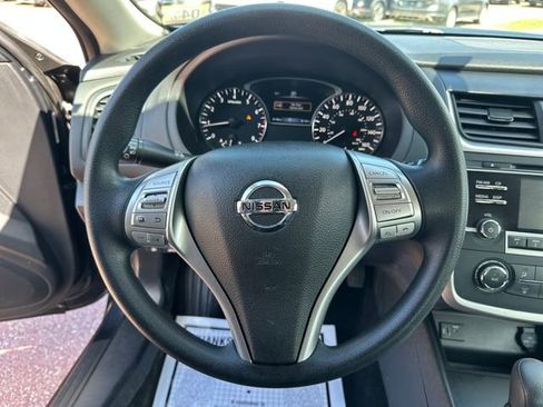 Used 2018 Nissan Altima 2.5 S w/ S Convenience Package image 14